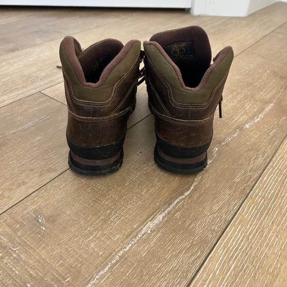 Timberland Boys Brown Hiking Boots - Picture 9 of 14